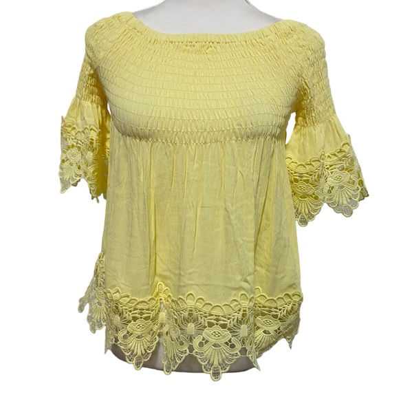 RUE 21 Blouse Yellow Summer Top Smocked Lace Short Sleeve Size Medium Boho - Picture 1 of 13